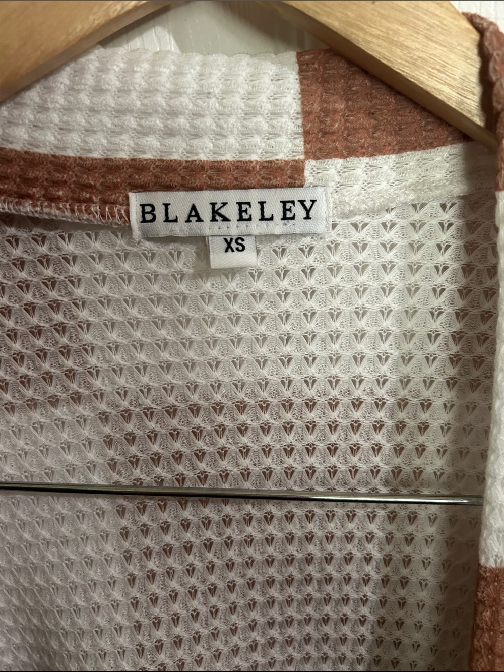 Blakeley Rust & White Checker Open-Front Cardigan - Picture 2 of 4